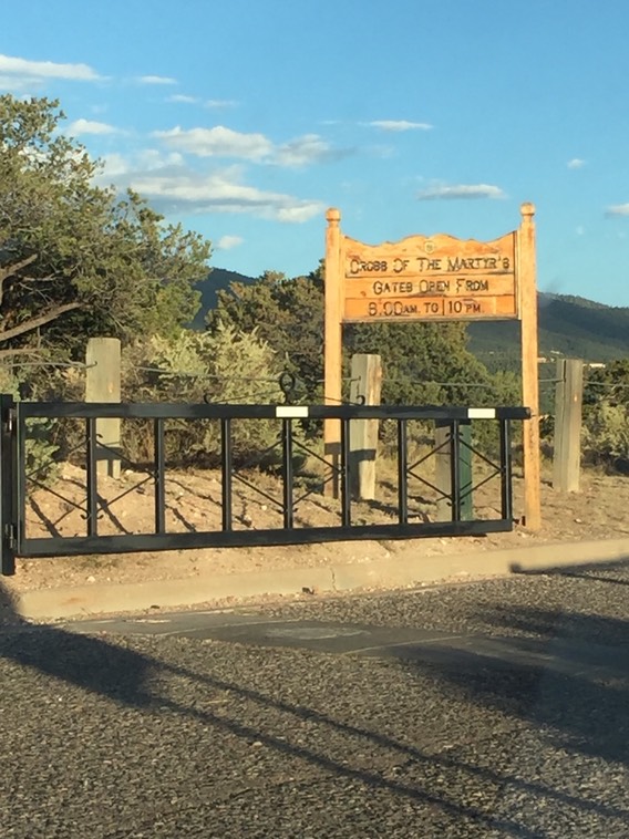 Cross of the martyr sign